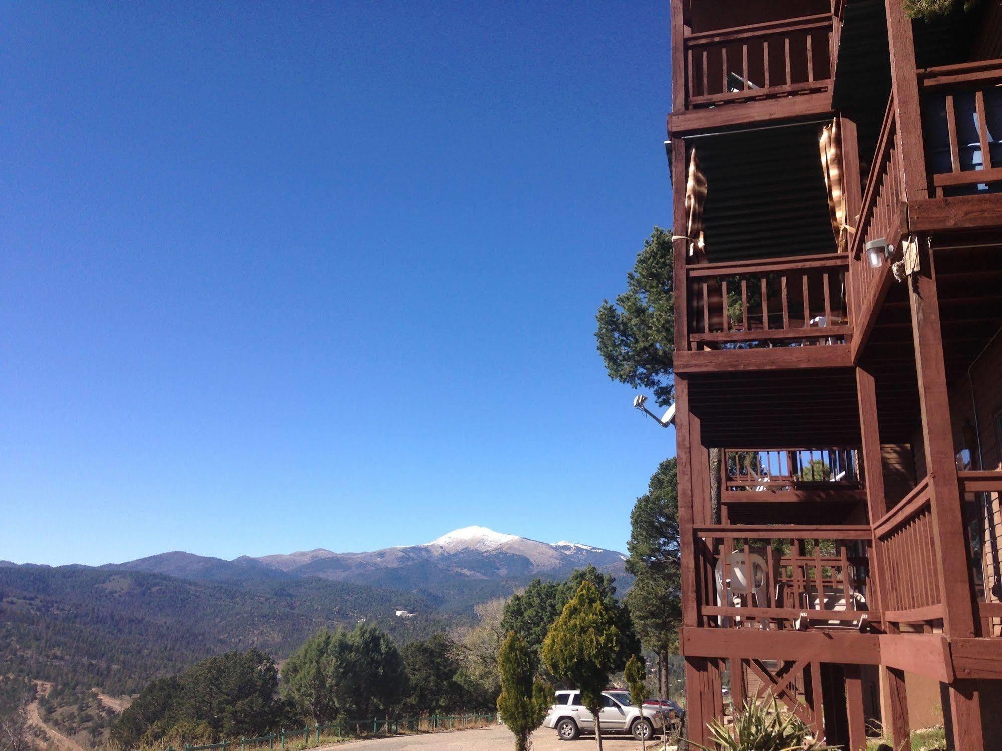 Tiara Del Sol Aparthotel Ruidoso Bagian luar foto